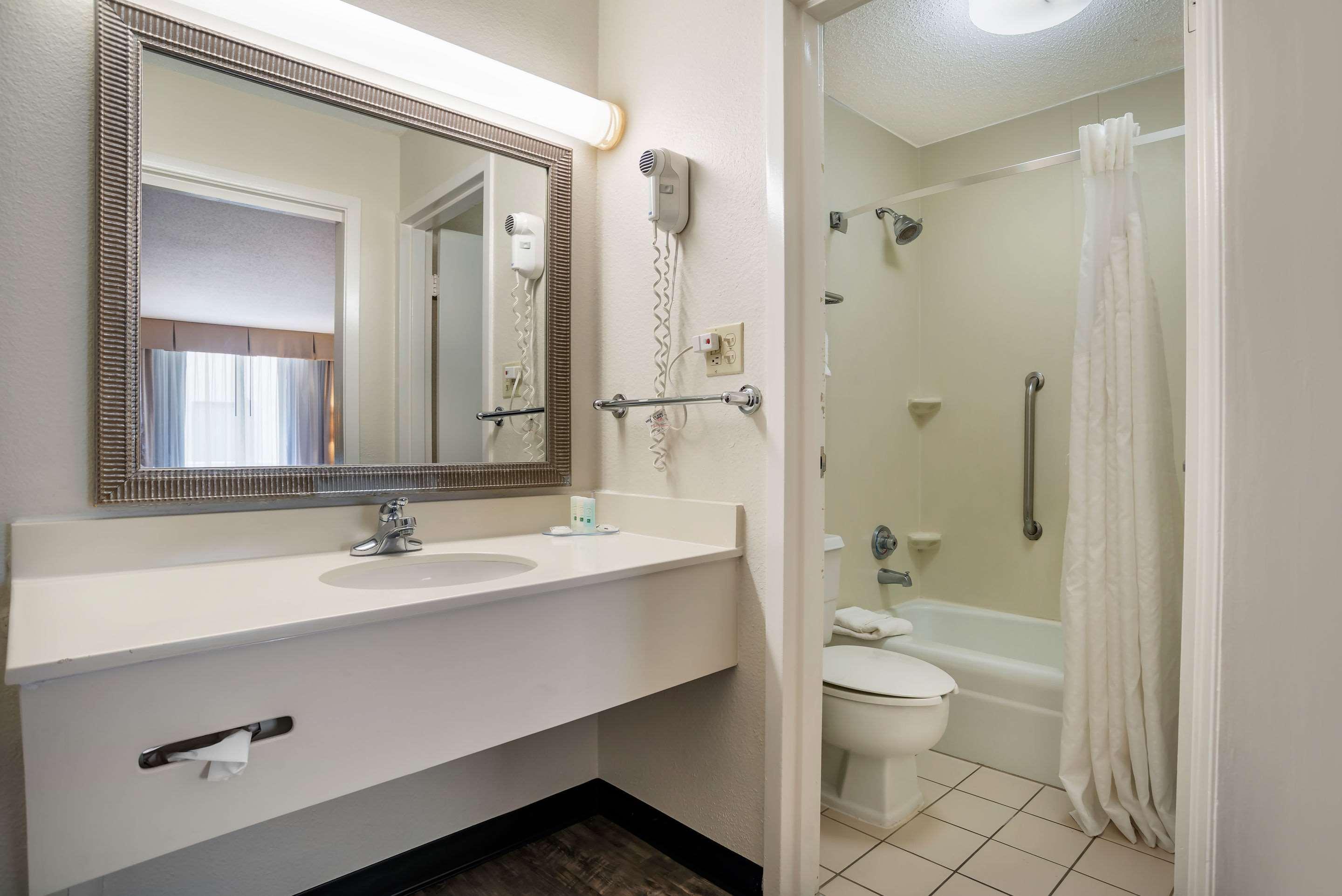 Quality Inn Baton Rouge East I-12 Экстерьер фото