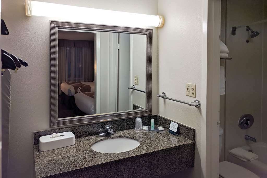 Quality Inn Baton Rouge East I-12 Номер фото